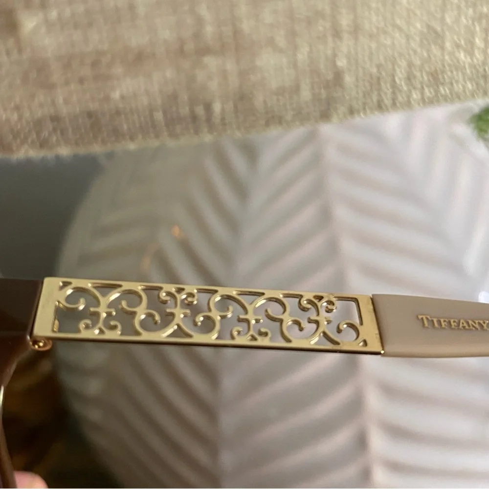 Tiffany & Co. TF 2130 8210 Rectangle Plum Pink Gold Frame Glasses 52*16*140 - Picture 13 of 16